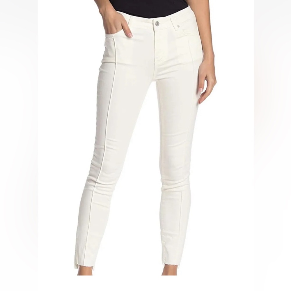🍋🍉Free People Del Wray white Raw sPlit Hem Jeans